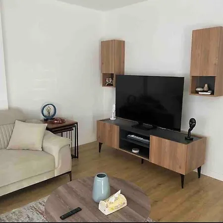 A Cosy Three Bedroom Aprtment Antalya